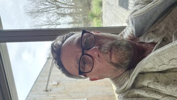 17080069812918840573011456811247